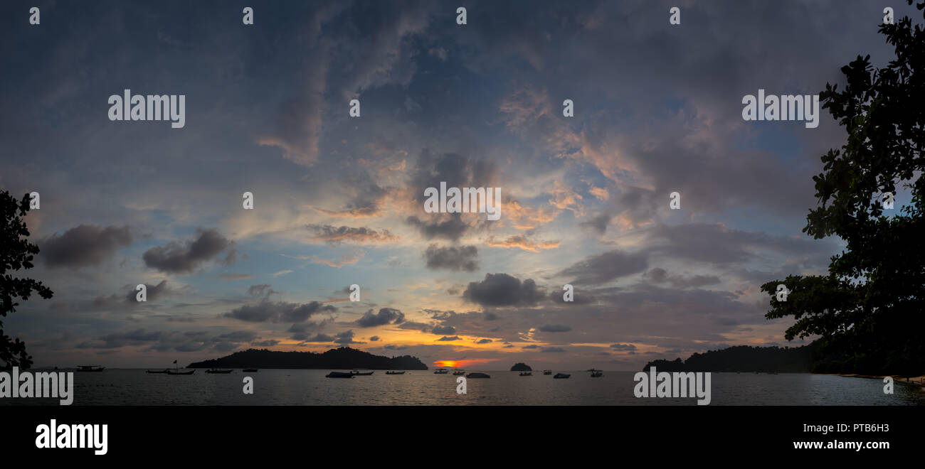 Panorama sunset sky on the ocean coast of Thailand Stock Photo