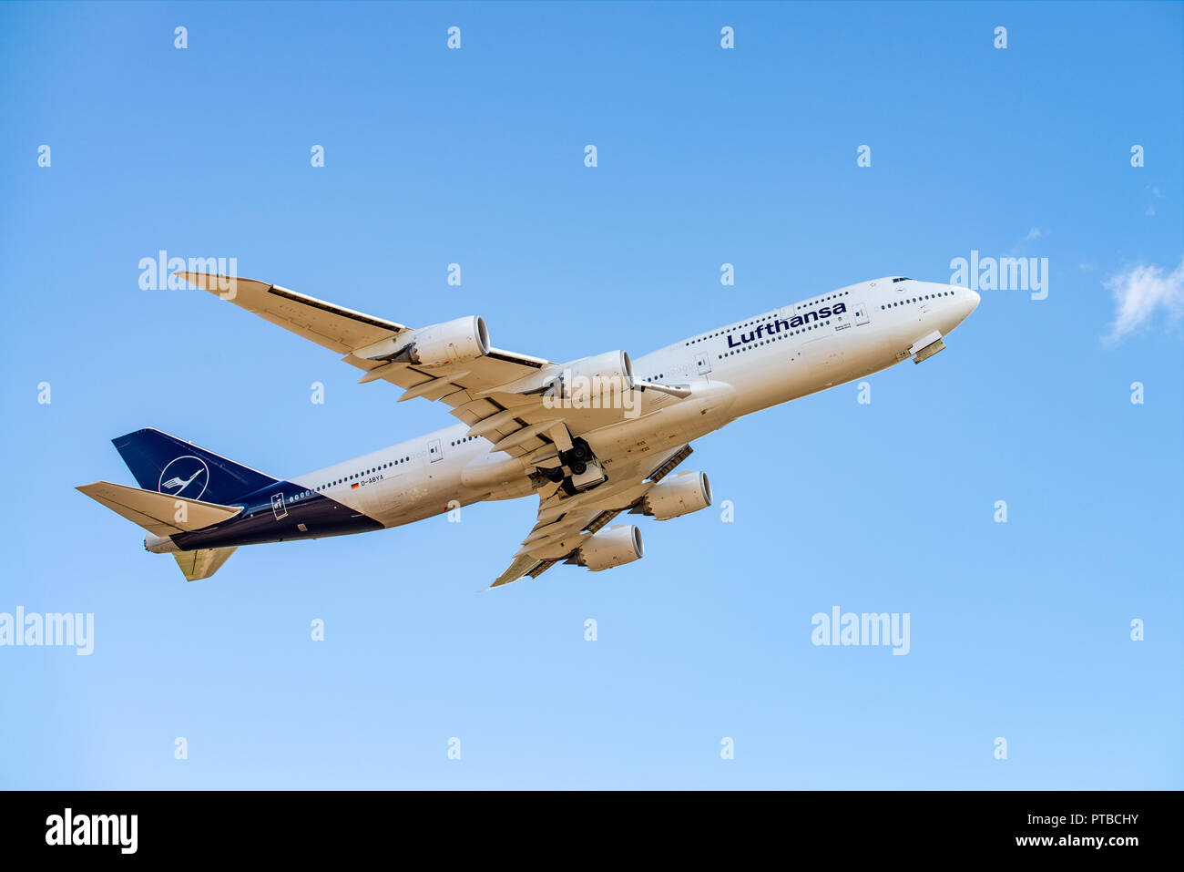 Lufthansa Boeing 747 (D-ABYA) with new logo after take-off from Frankfurt airport Stock Photo