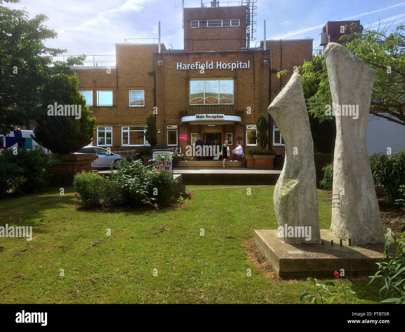 Harefield Hospital at Hillingdon . The largest specialist heart and lung centre in the UK Stock Photo