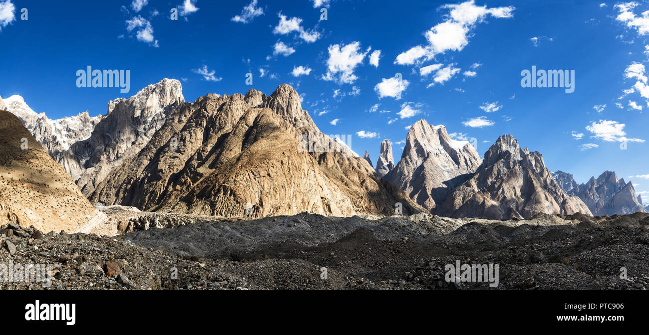 Panorama Of Trango Towers Trango Castle And Thunmo Cathedral Baltoro Glacier Karakoram Pakistan Stock Photo Alamy Panorama Of Trango Towers Trango Castle And Thunmo Cathedral Baltoro Glacier Karakoram Pakistan Stock Photo Alamy