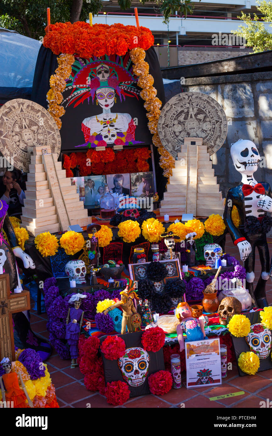 SAN ANTONIO, TEXAS - OCTOBER 29, 2017 - Day of the Dead altar/Dia de los Muertos ofrenda (offer for the dead) commemorating deceased family members. Stock Photo