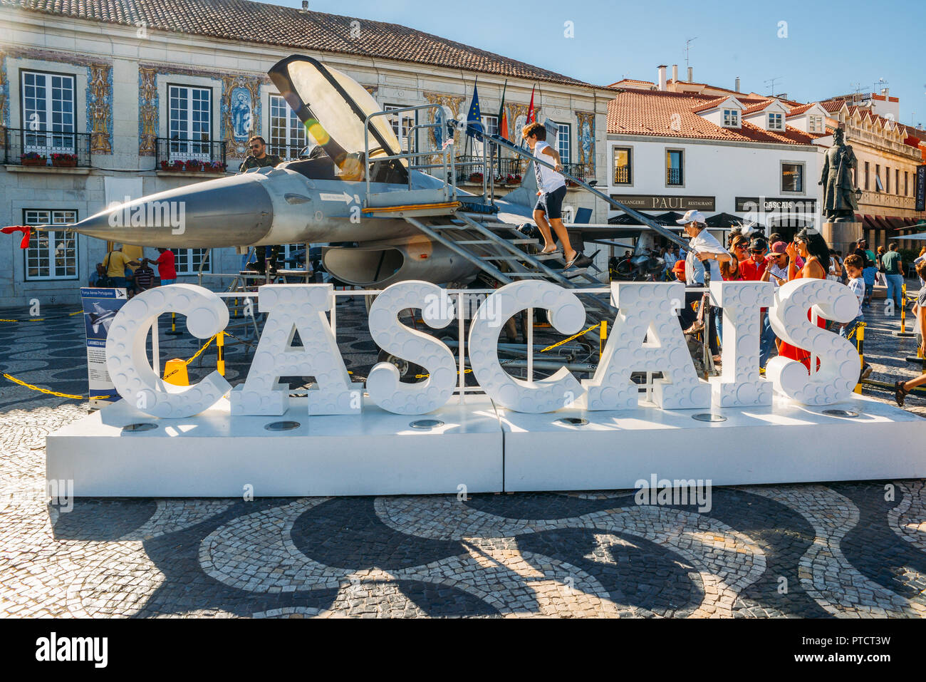 F16 fighter jet hi-res stock photography and images - Alamy