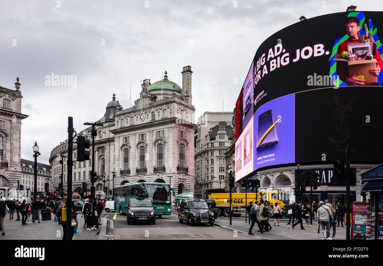 Illuminated advertising at Piccadilly Circus, London, England Stock Photo
