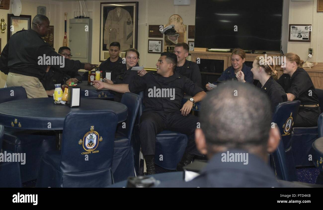 OCEAN (July 10, 2017 Master Chief Aviation Boatswain’s Mate Glen Newbins conducts leadership