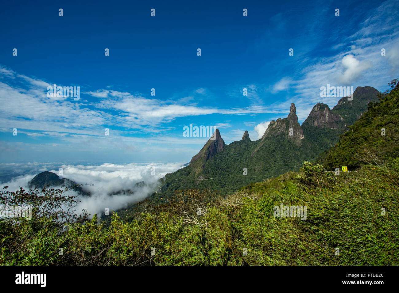 Fog peak brazil hi-res stock photography and images - Alamy