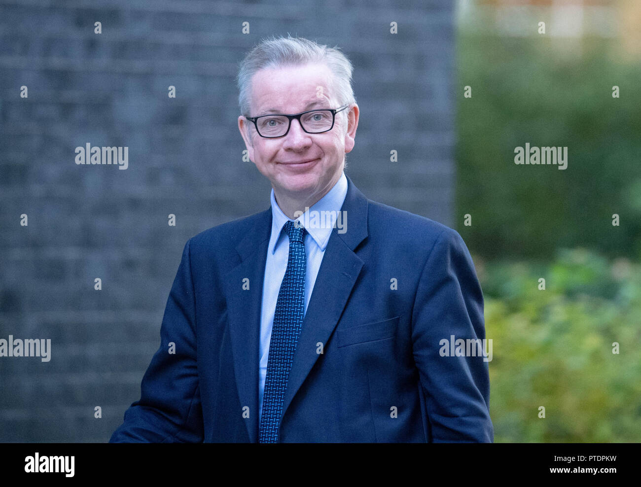 London 9th October 2018,Michael Gove MP PC, Environment Secretary, arrives at a Cabinet meeting at 10 Downing Street, London Credit Ian Davidson/Alamy Live News Stock Photo
