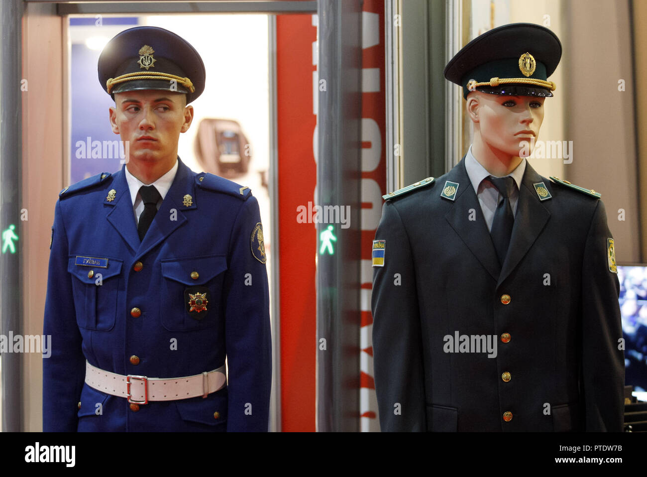 Dummy guard hi-res stock photography and images - Alamy
