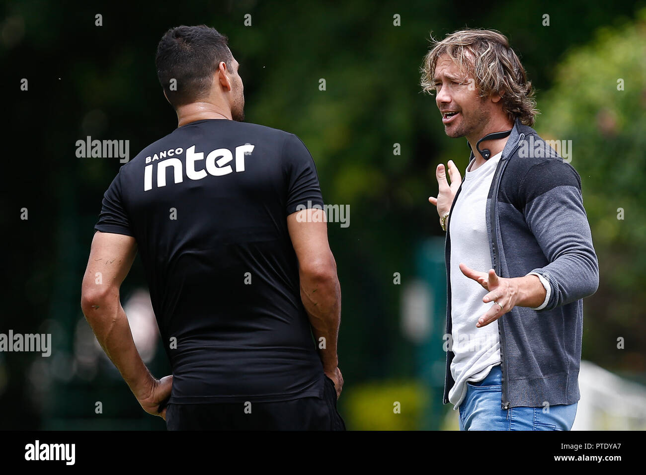 SP - Sao Paulo - 09/10/2018 - Training of Sao Paulo - Diego Souza (e) and Diego Lugano during training of Sao Paulo at CT Barra Funda. Photo: Marcello Zambrana / AGIF Stock Photo