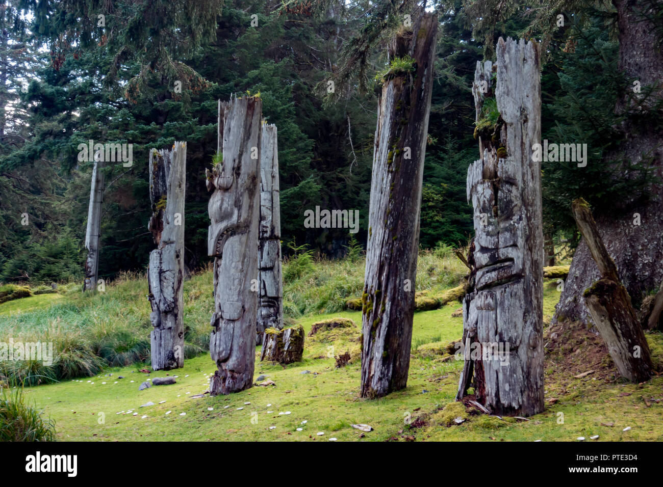 Haida Gwaii totem pole parks