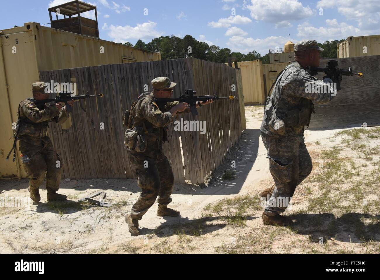 4 118th infantry battalion hi-res stock photography and images - Alamy