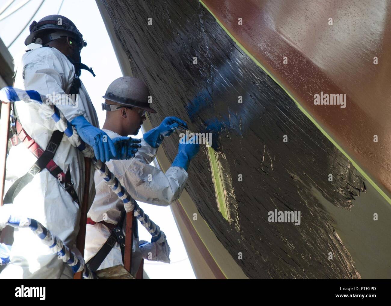 PORTLAND, Ore. (July 12, 2017) Vigor shipyard workers apply sealant