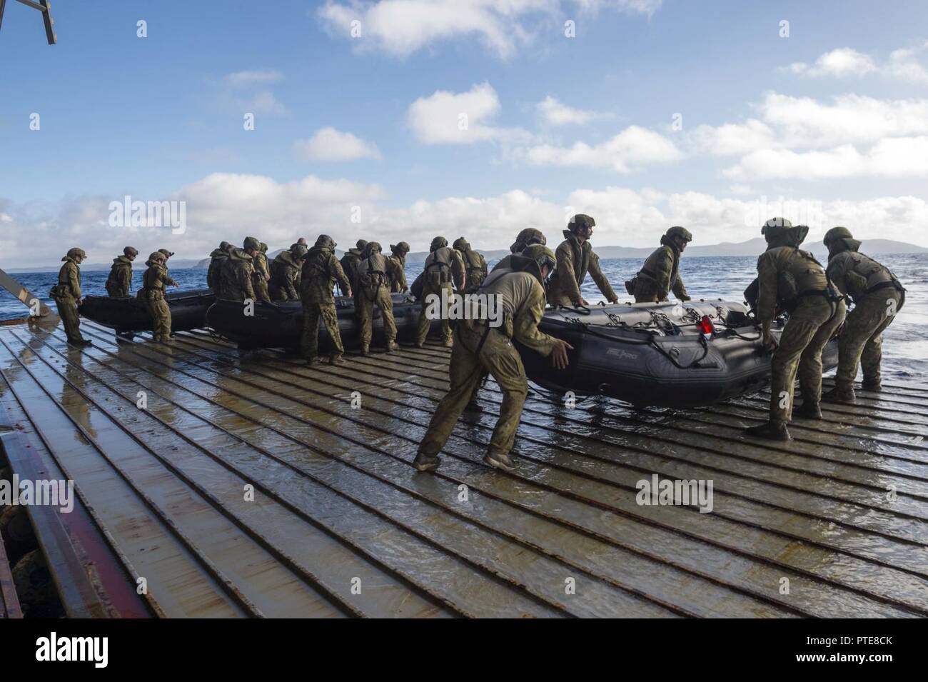 CORAL SEA (July 17, 2017) Soldiers, assigned to 2nd Battalion, The ...