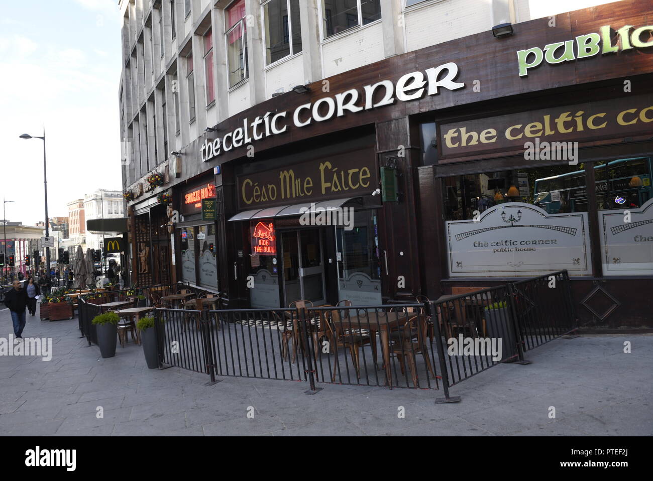 The Celtic Corner pub, 43 Ranelagh St, Liverpool L1 1JR. A rebranded Irish theme pub on the corner of Lime Street and Ranelagh Street in the city cent Stock Photo