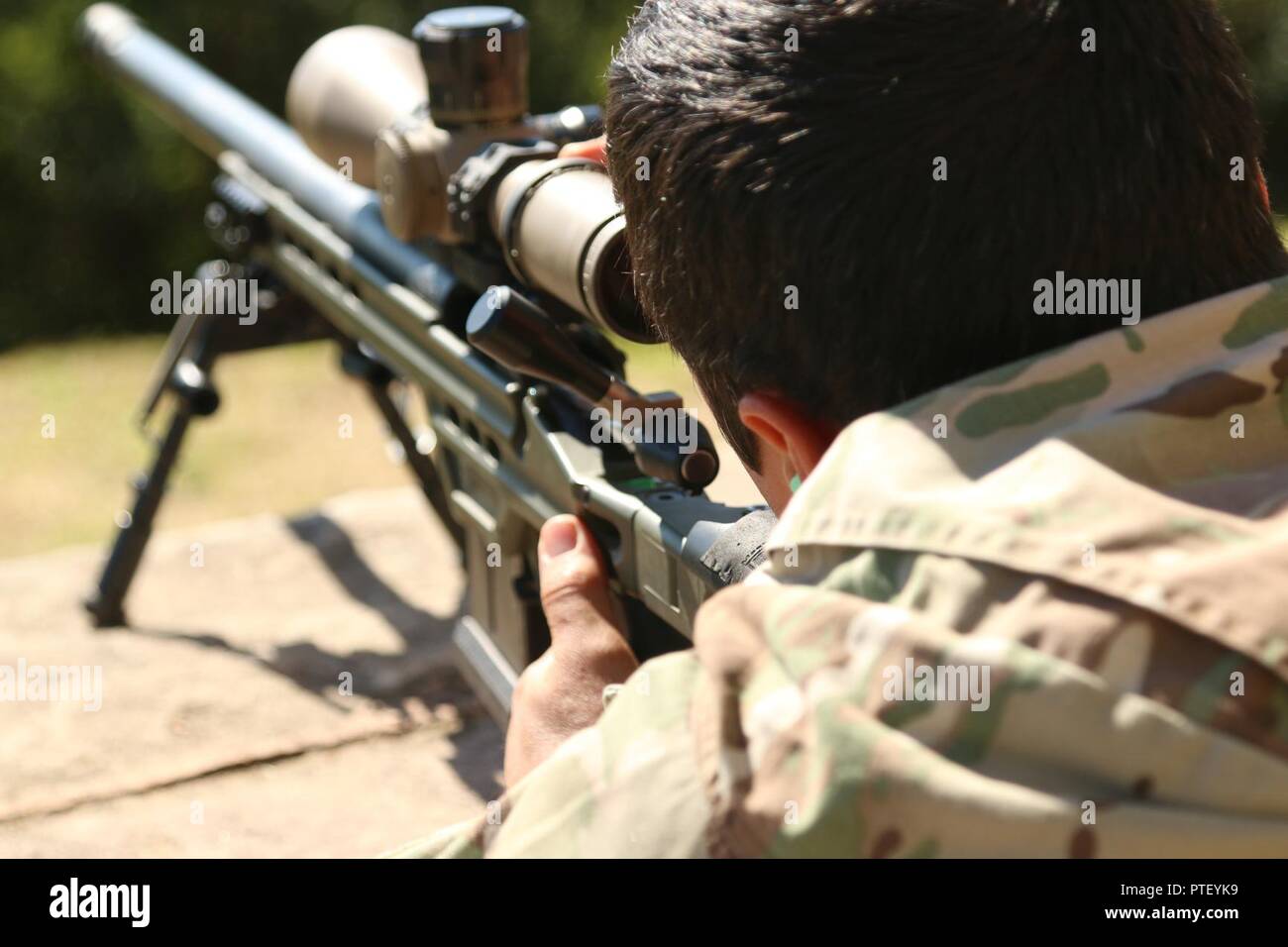 https://c8.alamy.com/comp/PTEYK9/a-us-army-special-forces-soldier-who-is-part-of-a-two-man-sniper-team-fires-down-range-july-19-2017-in-paraguari-paraguay-the-american-sniper-team-is-competing-in-fuerzas-comando-which-is-a-multinational-competition-aiming-to-develop-advanced-tactical-skills-PTEYK9.jpg