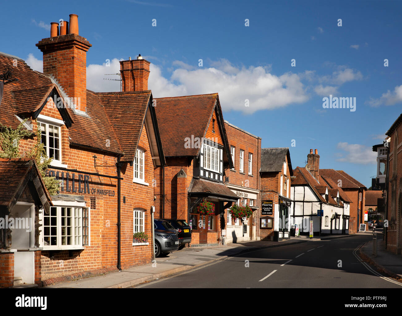 England, Berkshire, Goring on Thames, High Street, Miller of Mansfield  pub and shops Stock Photo