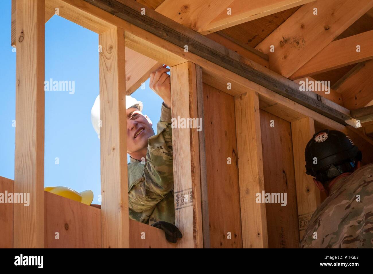 U S Army Reserve Pfc Dylan Burgess A Carpentry And Masonry