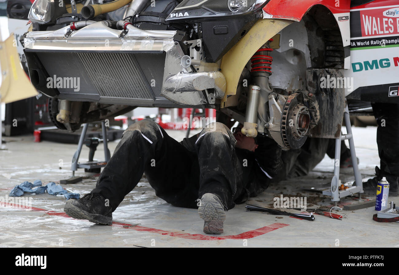 WORKS RALLY MECHANIC Rally Works BMC⁄BL Mechanic. Pressure