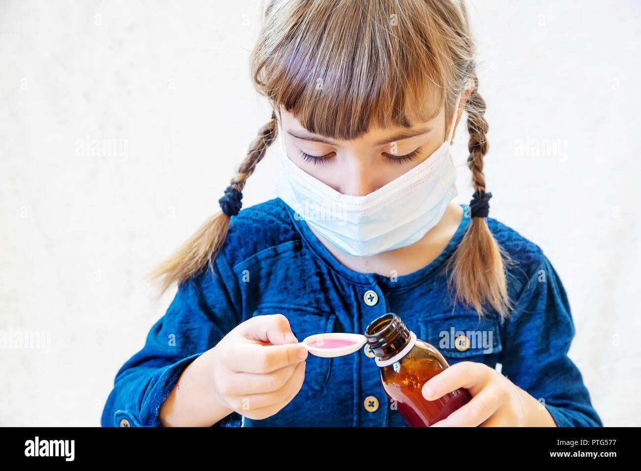 Sick child girl prescribe hi-res stock photography and images - Alamy