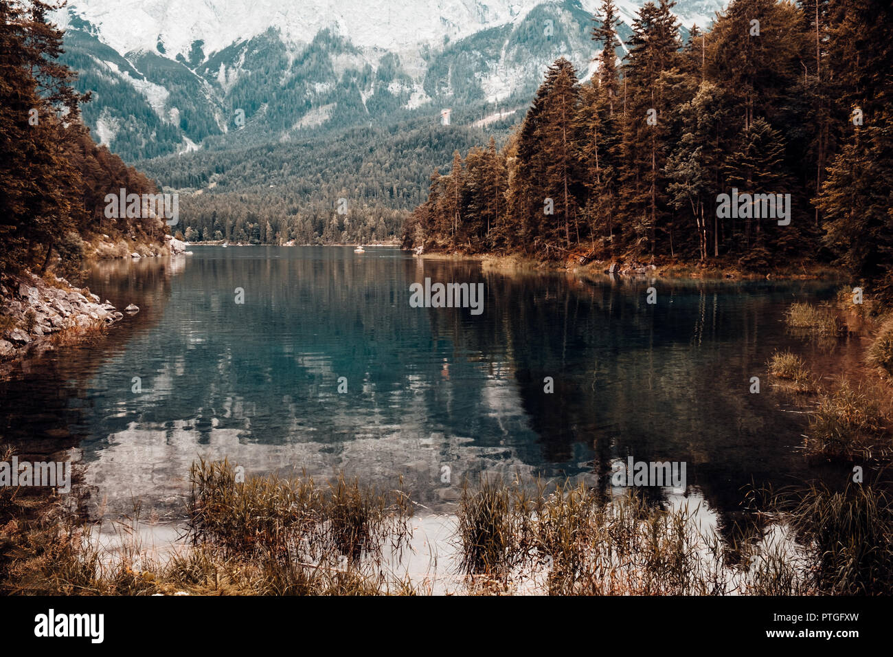 Eibsee lake hi-res stock photography and images - Alamy