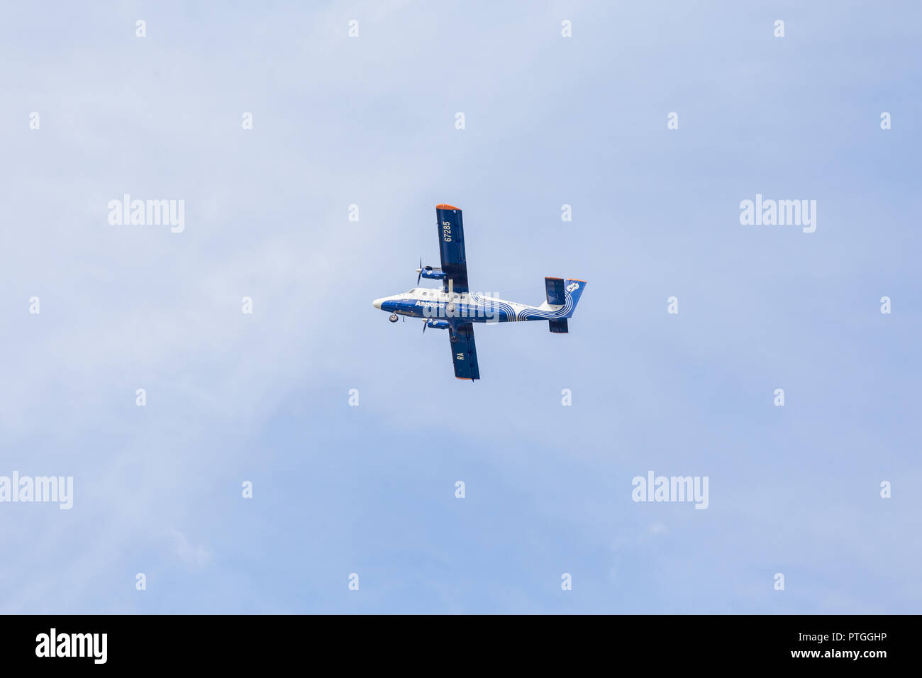 Dhc 6 hi-res stock photography and images - Alamy