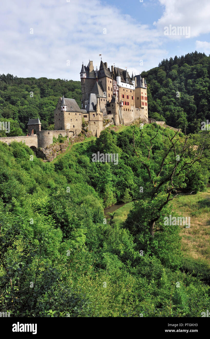 Wierschem, Burg Eltz, Außenansicht Stock Photo