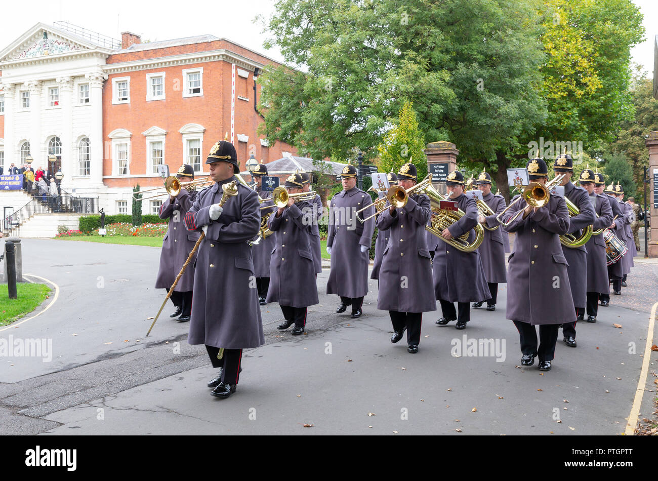 Friday 5th October - the 1st Battalion of the Duke of Lancaster’s Regiment exercised their right as freemen of the borough by parading through Warring Stock Photo