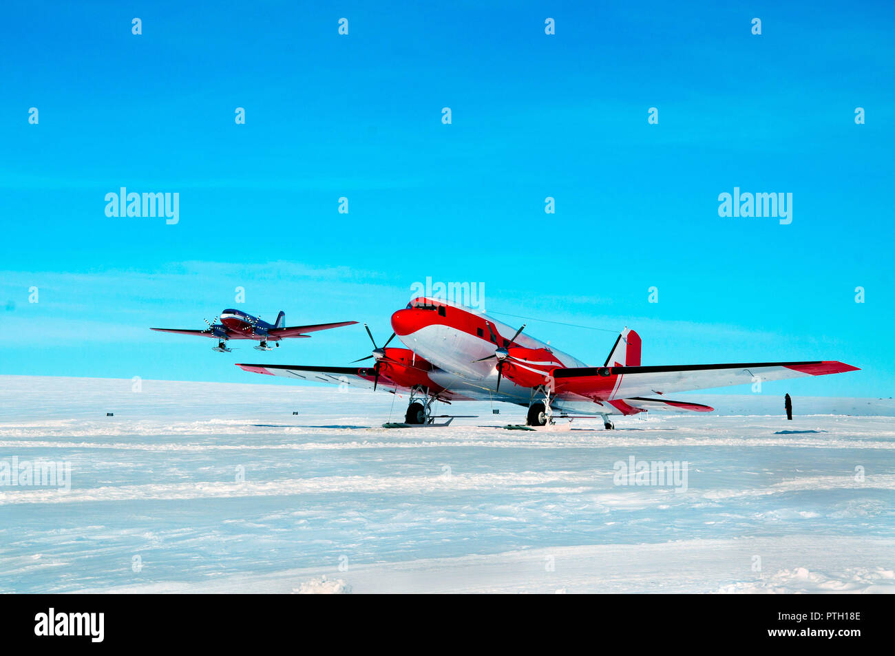 snow plane' hi-res stock photography and images - Alamy