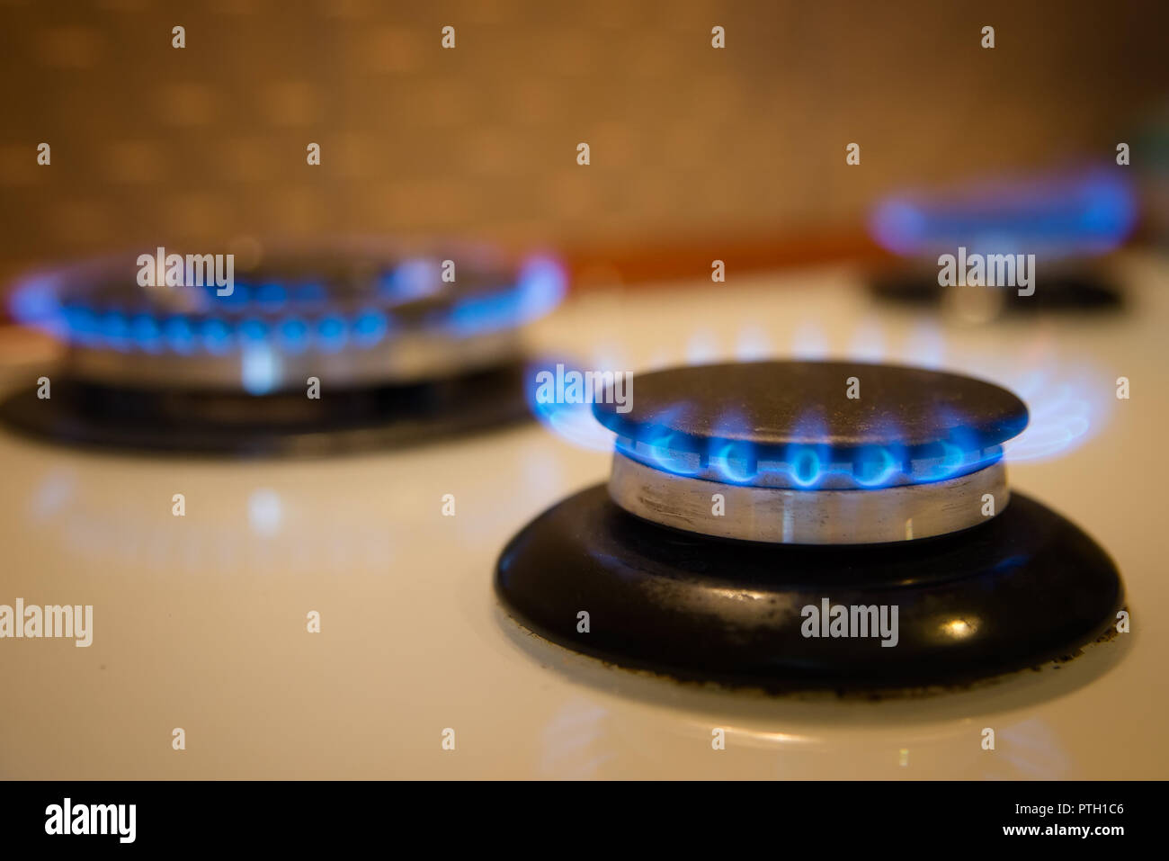 blue gas burns Stock Photo Alamy