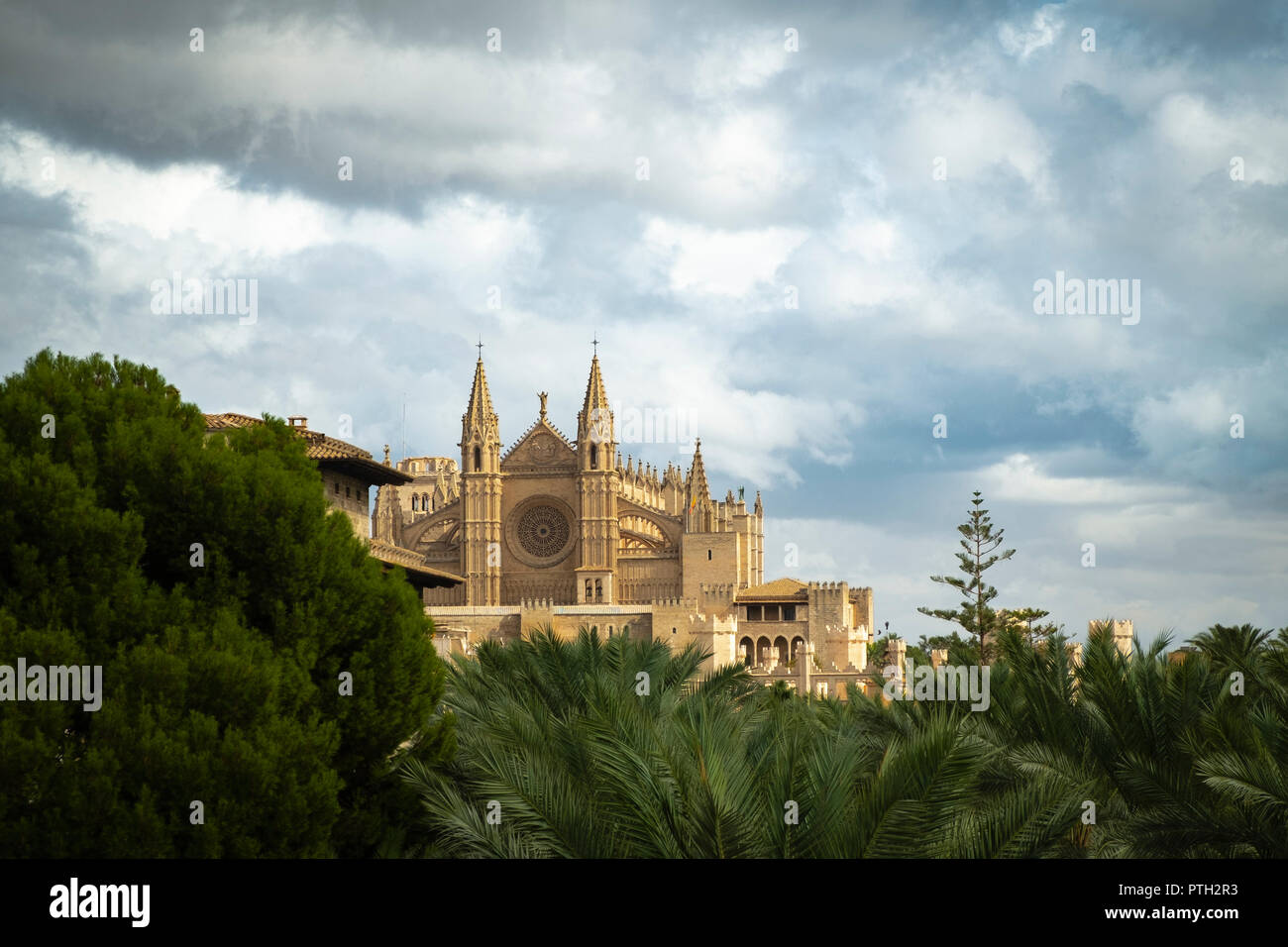 An overcast sky above The Cathedral of Santa Maria de Palma, Mallorca, Spain. Stock Photo