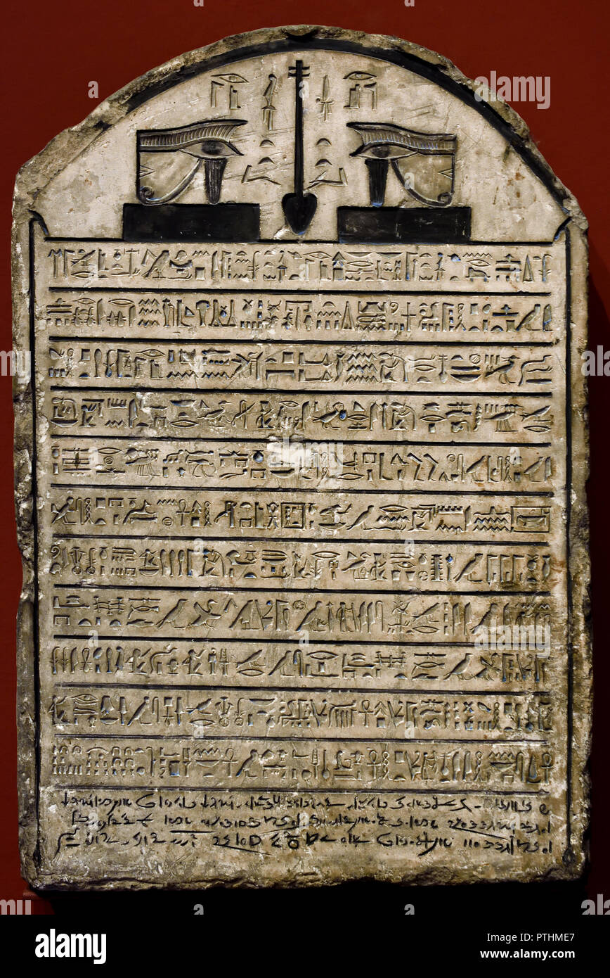 Stele of the High Priest of Ptah of Memphis Djed-her. from Saqqara, Calls numerous gods in eleven hieroglyphic text lines. She names the titles and exact lives of the High Priest of Ptah Djed-her (Teos): He died at exactly 43 years, 6 months, and 29 days. The three demotic lines give the exact chronological classification: Teos was in 267 BC. Was born under Ptolemy II Philadelphus and died in 223 BC. Under Ptolemy III. Euergetes.Egypt. Stock Photo