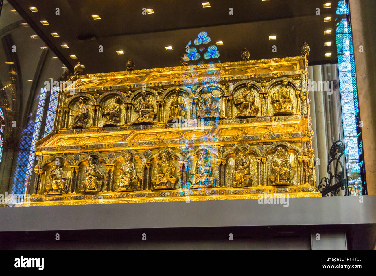 Dreikönigsschrein, Shrine of the Three Kings gold reliquary, putative relics of the Magi, 12th century, Köln, Nordrhein-Westfalen, Germany Stock Photo