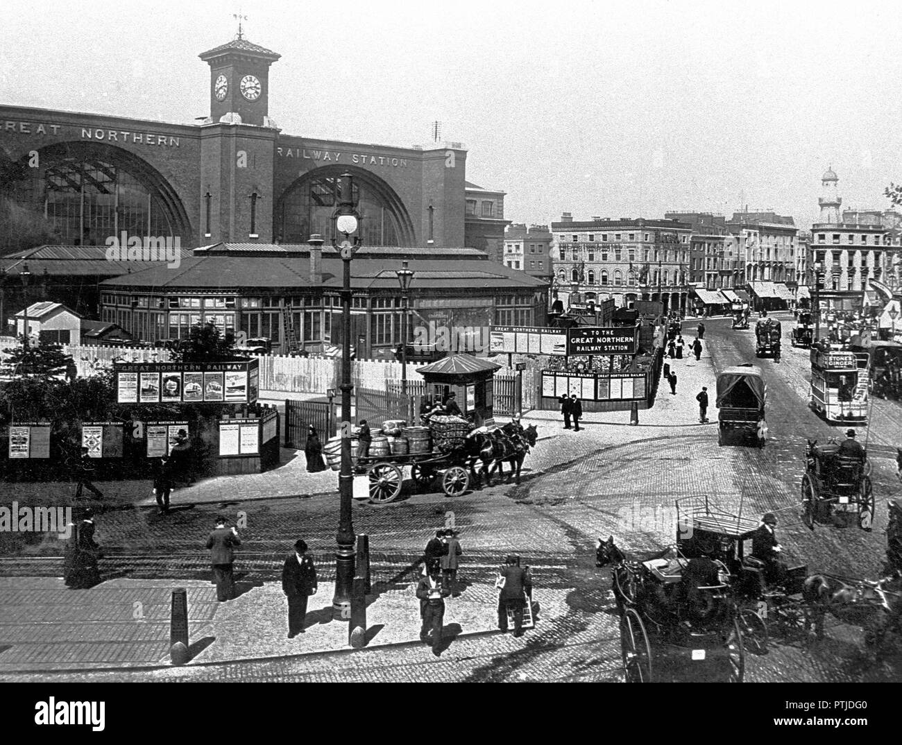 King's cross london station old hires stock photography and images Alamy