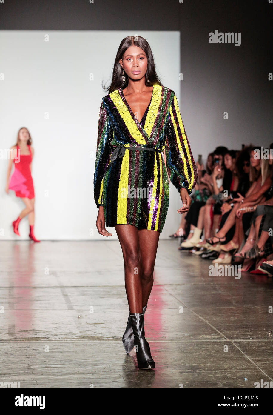 Elliatt runway dress online