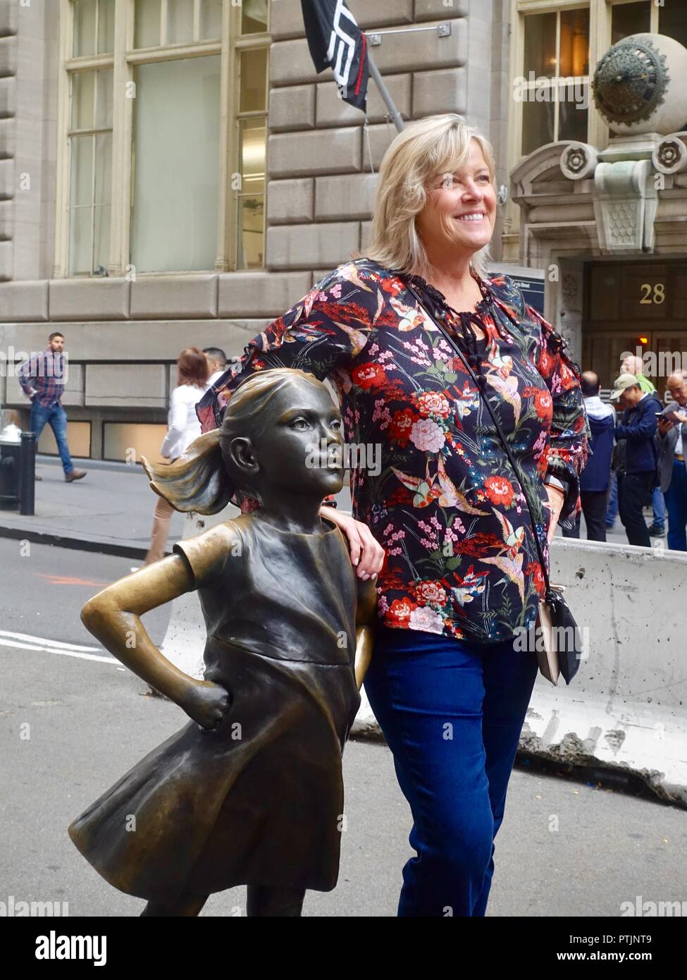 Fearless Girl of Wall Street, New York, NY, USA Stock Photo Alamy