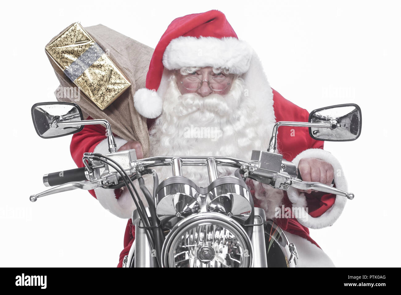 Mann Nikolaus Kostuem Nikolauskostuem Weihnachten Motorrad Fahren Weihnachtszeit Santa Claus X Mas Geschenk Schenken Liefern Modellfreiga Stock Photo Alamy