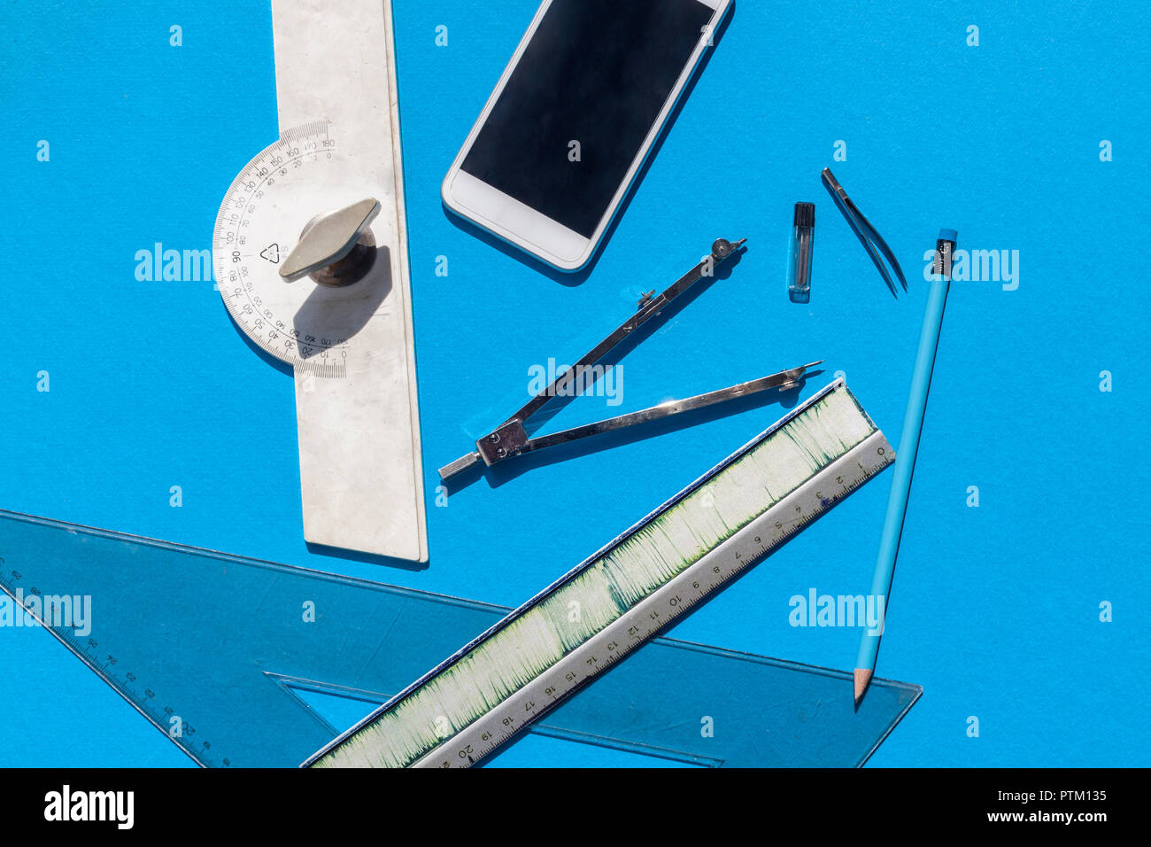 Geometry set protractor compass hires stock photography and images Alamy