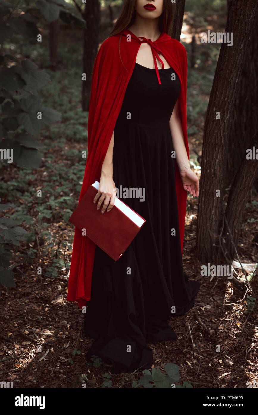 strapless open back dress Men's Vampire Halloween Costume - Dracula Reversible Cape