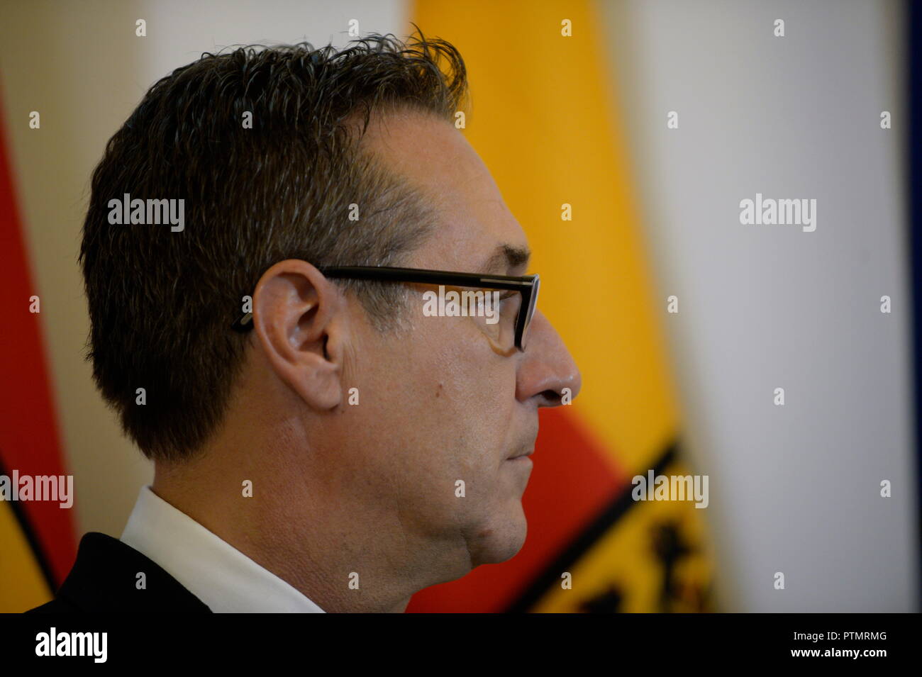 Vienna, Austria. October 10, 2018. Council of Ministers in the Federal Chancellery with the topics of pension adjustment, Gottfried Haber appointment as Fiscal Council President, competence resolution. Picture shows Vice-Chancellor Heinz Christian Strache.  Credit: Franz Perc / Alamy Live News Stock Photo