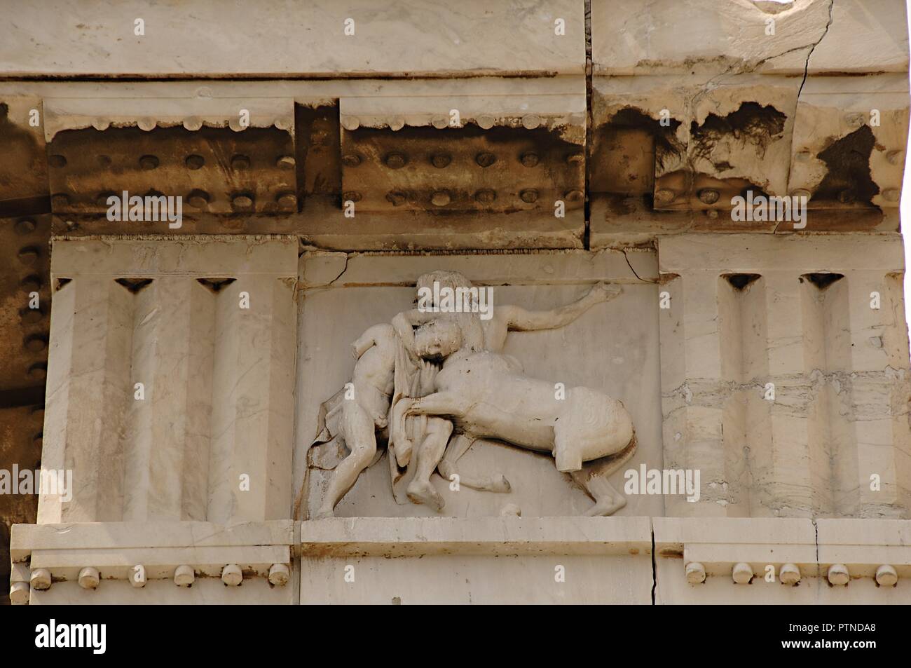 Greece. Athens. Acropolis. Parthenon. Classical temple dedicated to Athena. 447 BC-432 BC. Doric order. Architect: Iktinos and Callicrates. Sculptor Phidias. Frieze decorated with triglyphs and metopes. Detail, relief depicting a Lapith fighting a centaur. Replica. Stock Photo