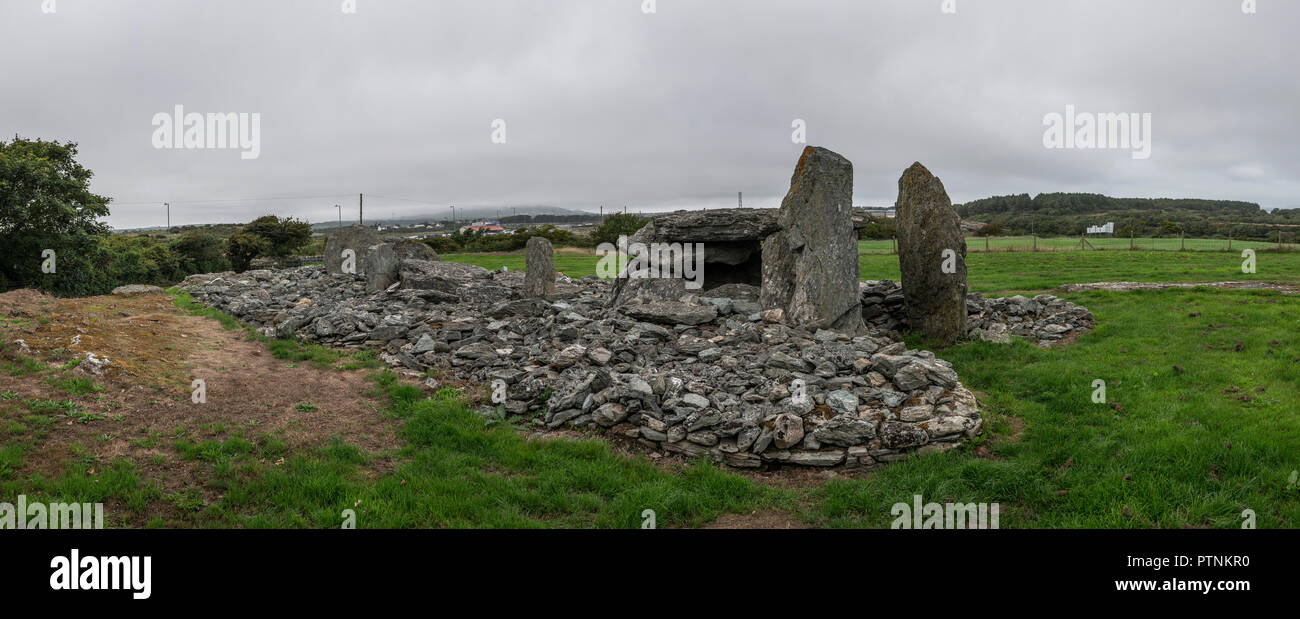 Trefignath Neolithic burial chamber near Holyhead, Anglesey, Wales, UK Stock Photo Alamy