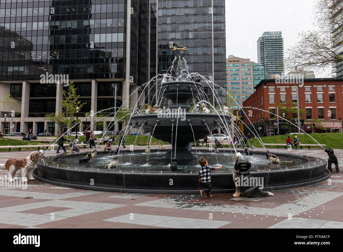 Dog fountain in Berczy Park. Toronto, Canada Stock Photo Alamy