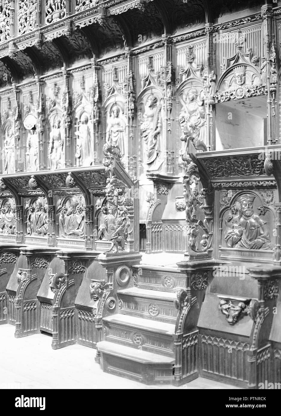 DETALLE DEL CORO DE LA CATEDRAL DE SIGLO XVI FOTOGRAFIA EN