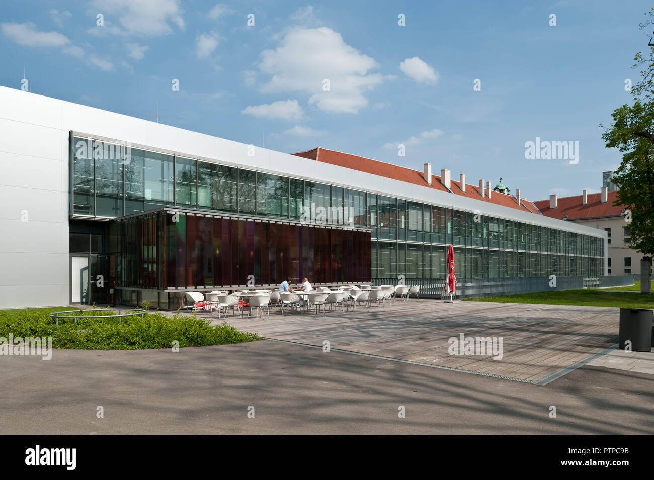 Wien, Zahnklinik im Alten AKH Stock Photo Alamy