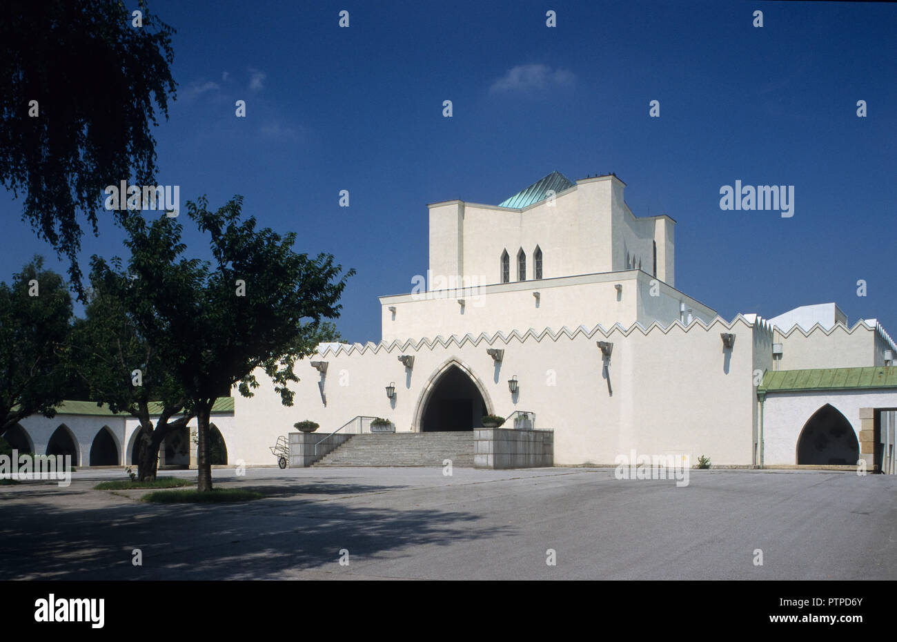 Wien, Feuerhalle (Krematorium), Clemens Holzmeister 1922 Stock Photo