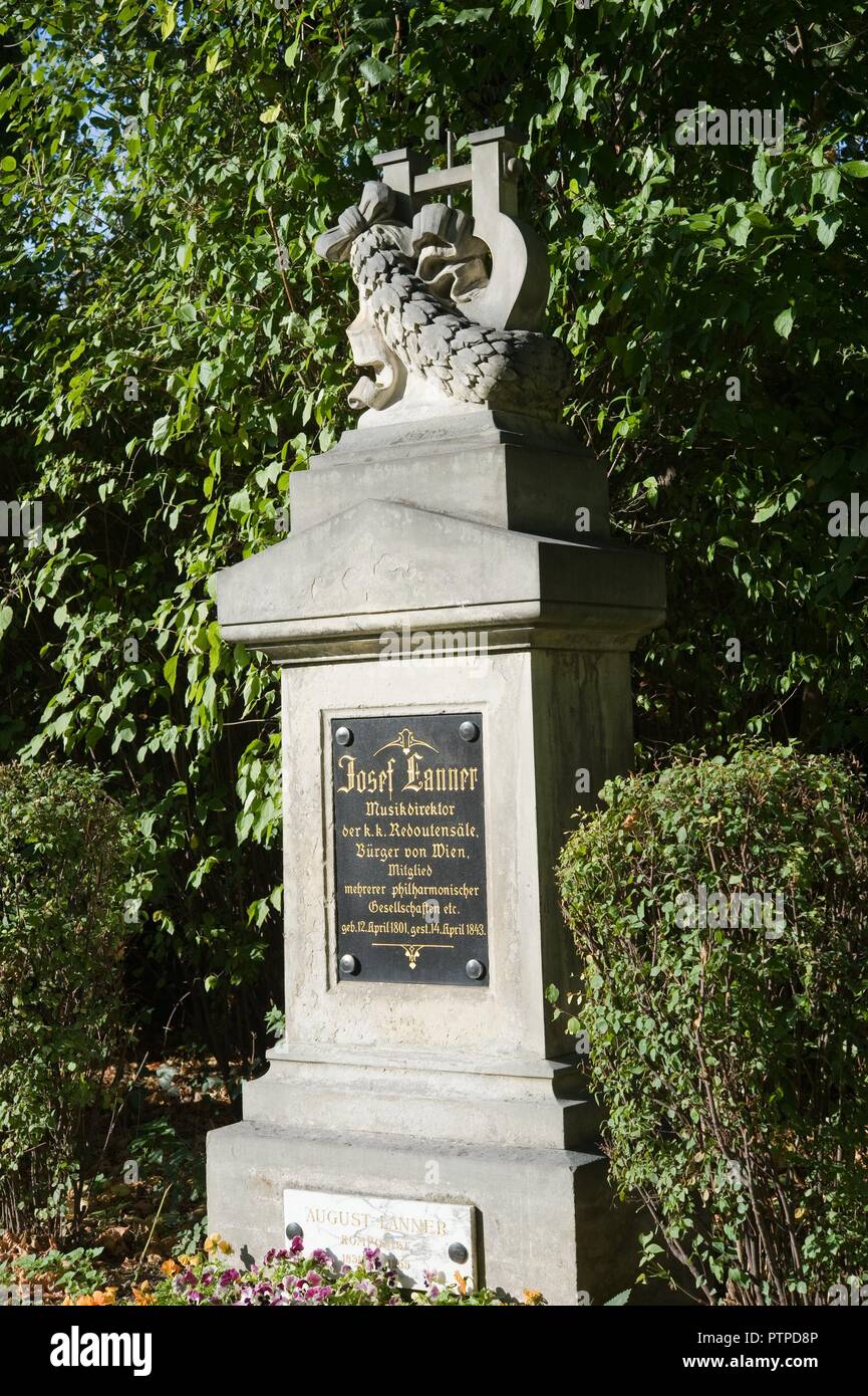 Wien, Zentralfriedhof, Ehrengrab Josef Lanner (1801-1843) - Vienna Zentralfriedhof Cemetery, Grave Josef Lanner (1801-1843) Stock Photo