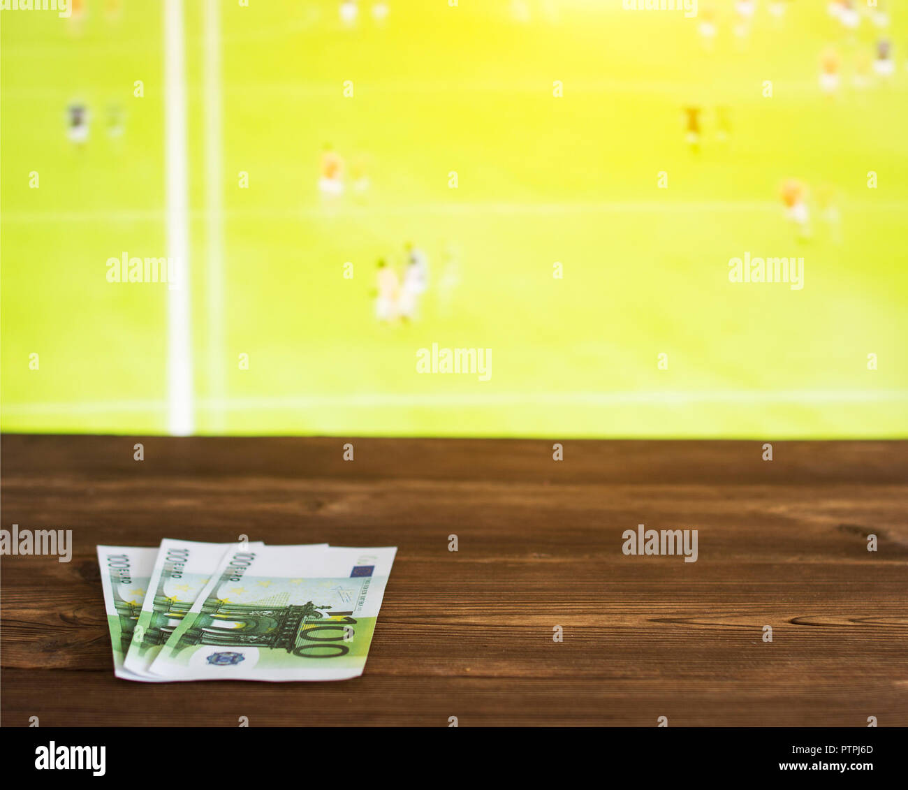 Betting on football hi-res stock photography and images - Page 2 - Alamy