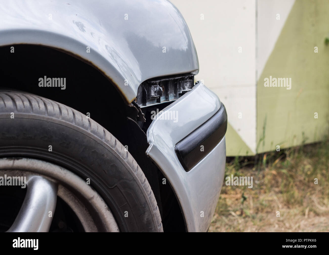 Bumper Damage High Resolution Stock Photography and Images Alamy