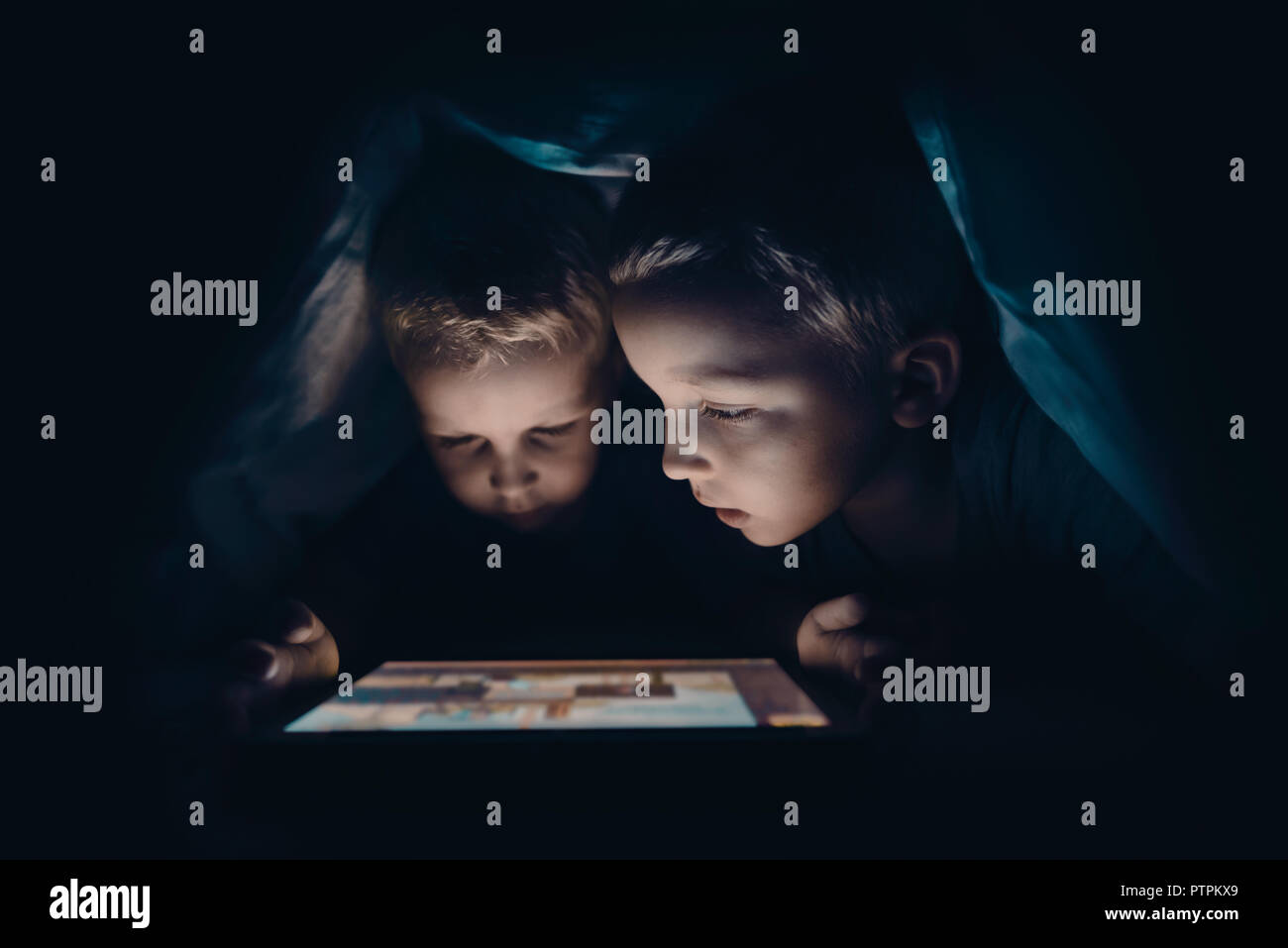 Online safety for kids hires stock photography and images Alamy