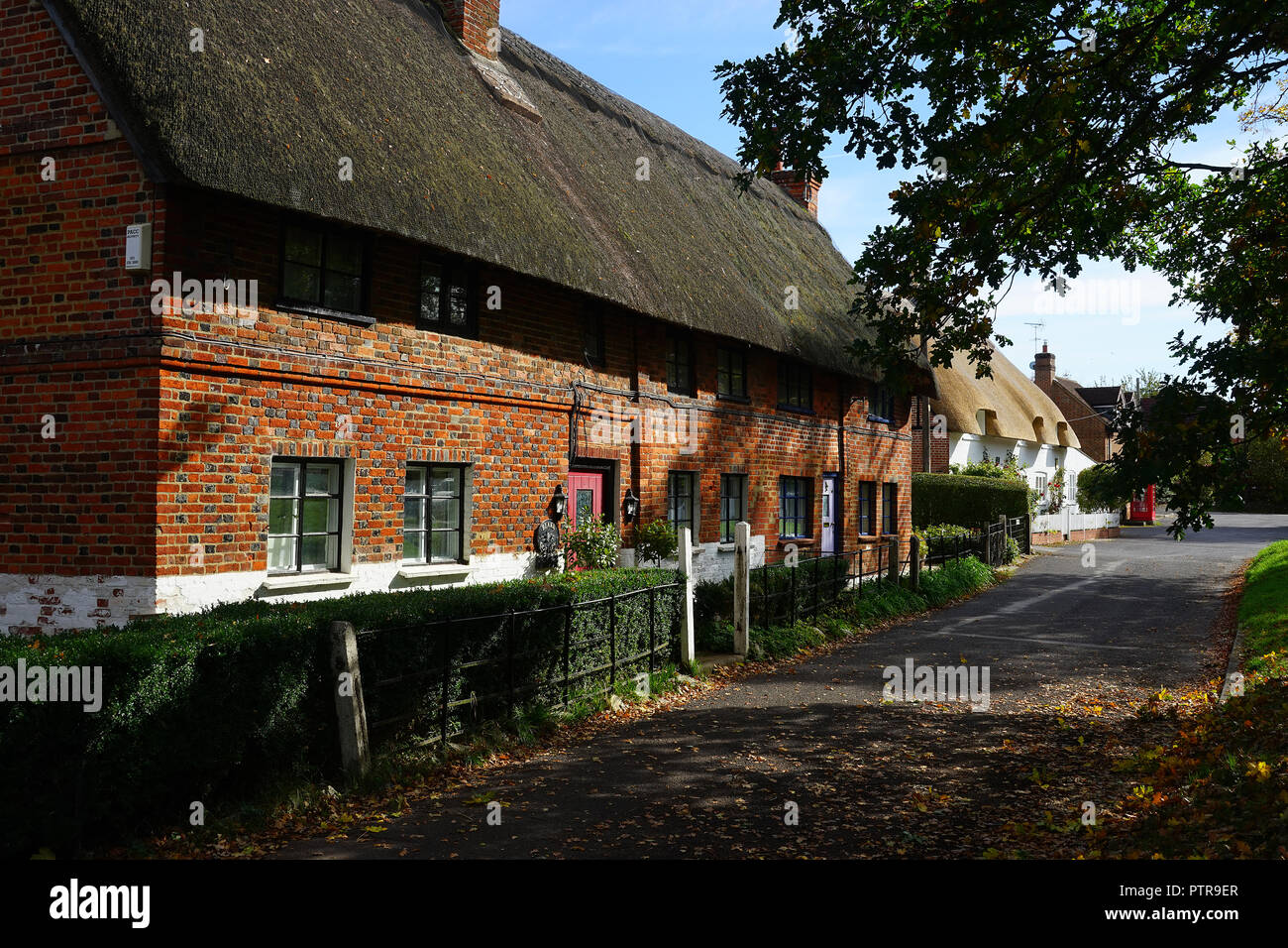 Attractive cottages at North Waltham, Hampshire Stock Photo