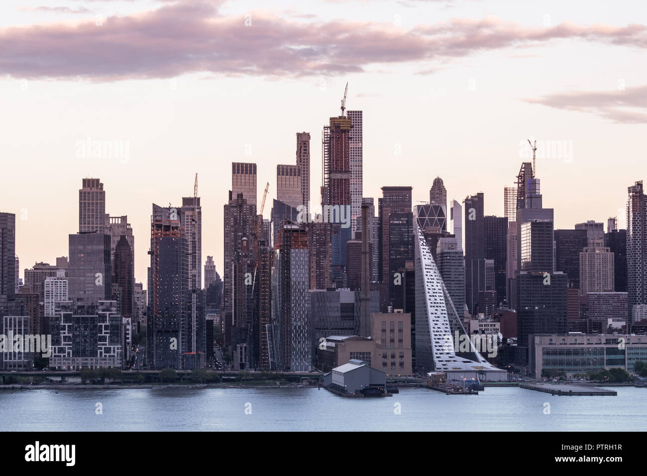 Boulevard East New York City Skyline View Stock Photo Alamy